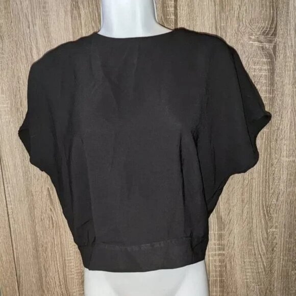 **3 FOR $9** Forever 21 Contemporary Short Sleeve Slinky Open Back Tie Waist Top - Picture 1 of 3